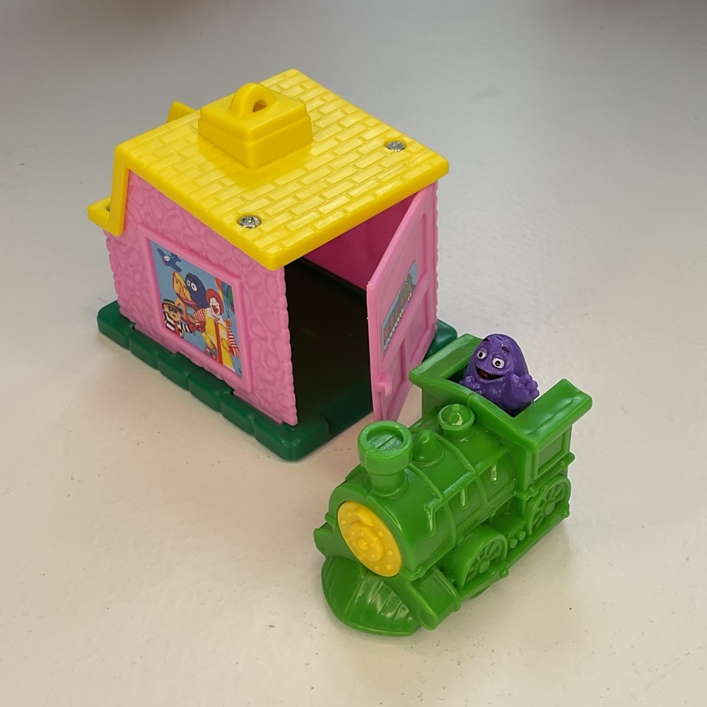McDonald's Pink and Yellow Playhouse Toy
